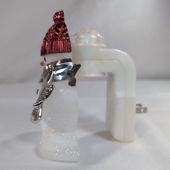 Bath & Body Works Wallflower Plug-In Snowman Glitter Snowball Red Hat Scarf - Picture 2 of 13